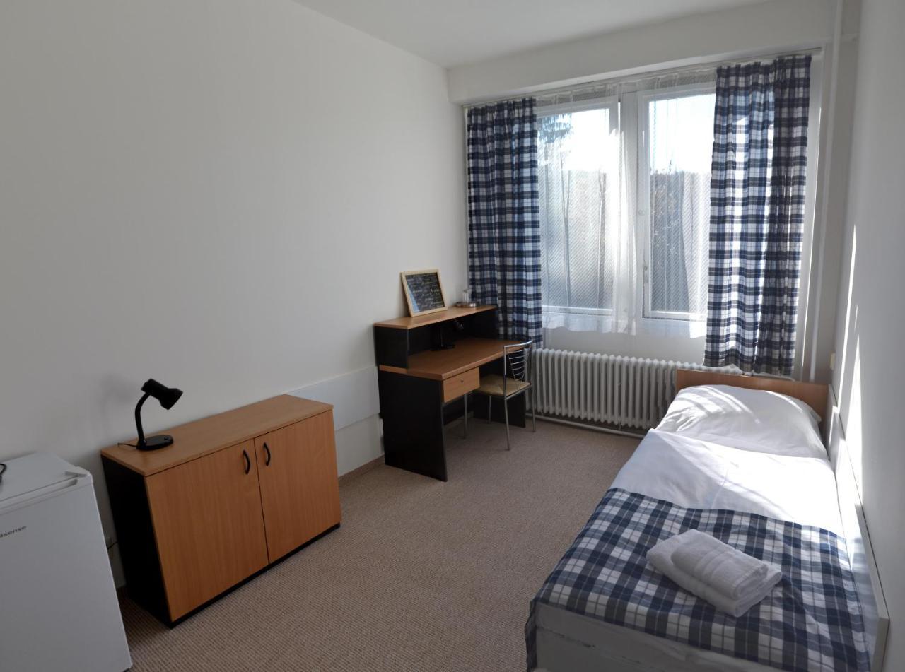 Hotel Hlaska Zlenice Zimmer foto